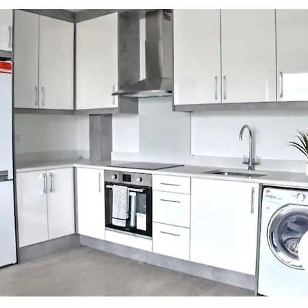 Cozy 2 Bedrooms Apartment Canvey Island Dış mekan fotoğraf